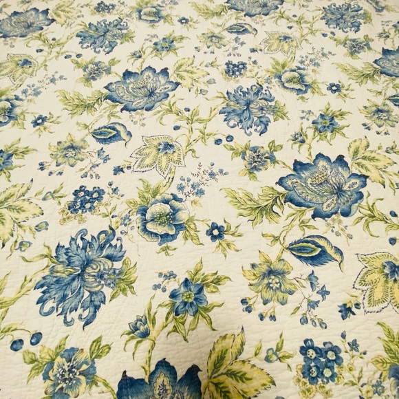 Martha Stewart Other - Martha Stewart 80s Yellow Blue Double Sided matelasse duvet Floral Stripes